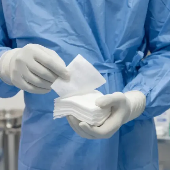 COMPRESSES DE GAZE STÉRILES MEDI’SOFT 17 FILS HYDROPHILES MEDICLINIC - Boîte de 100