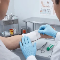 COMPRESSES NON TISSÉES MEDI'SOFT 4 PLIS NON STÉRILES MEDICLINIC - boîte de 100