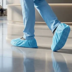 COUVRE-CHAUSSURES NON TISSÉS ANTIDÉRAPANTS USAGE UNIQUE - lot de 50 paires