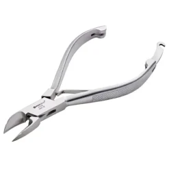 PINCE À ONGLES