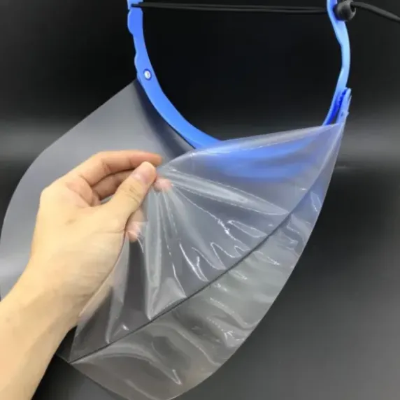 VISIÈRE ROTATIVE ÉLASTIQUE DE SERRAGE PET ANTI-BUÉE - 240 x 170 mm